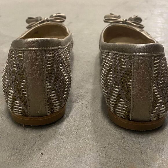 Stuart Weitzman Gold Patterned Ballet Flats Women's Sz 7.5N - Picture 6 of 7